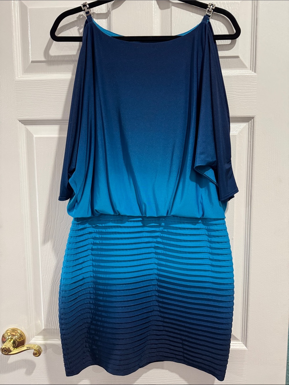 Xscape cold shoulder  Ombre Layered Midi Dress size 8